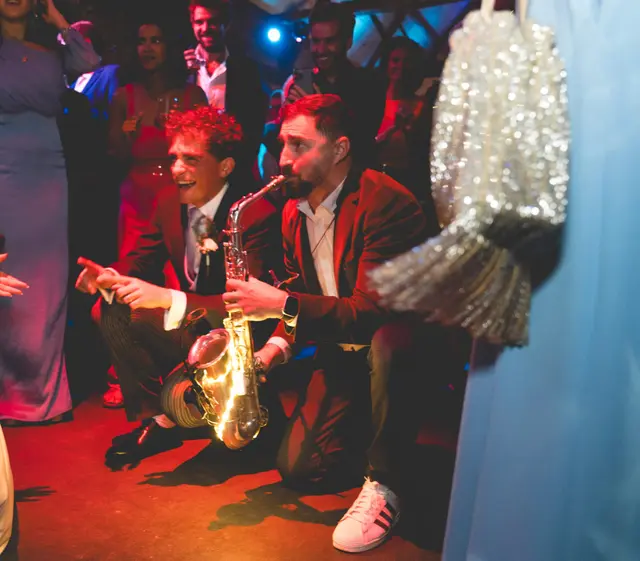 DJ & Saxophone